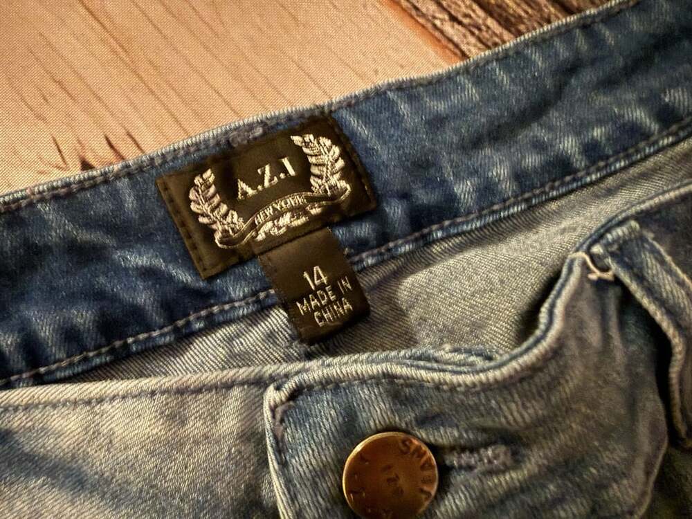 A.Z.I. New York Jeans Size 14 Blue Denim Button Hem